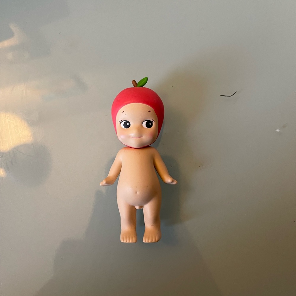 Apple Sonny Angel